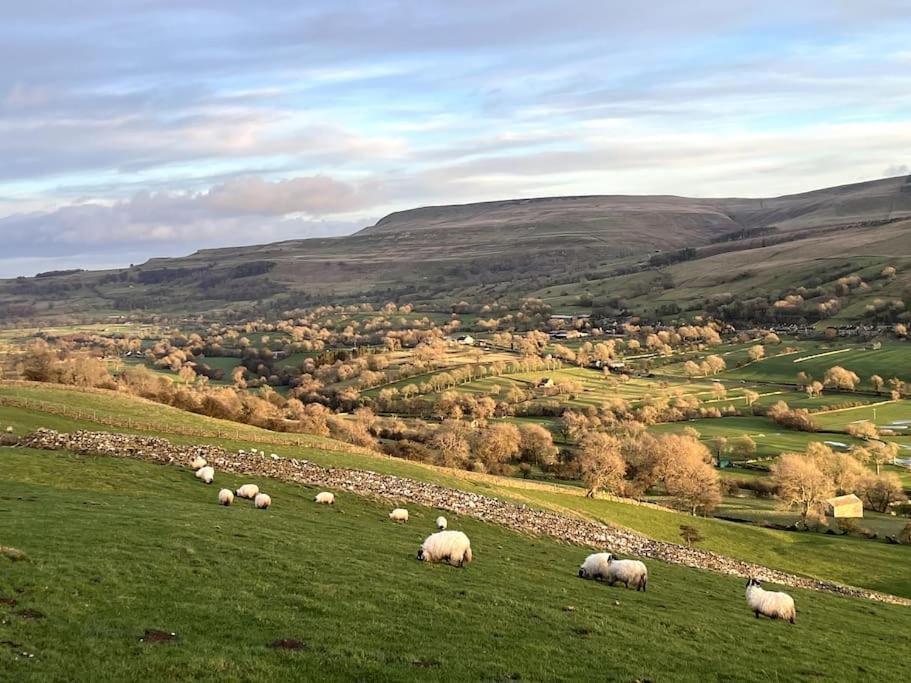 The Granary, Old Corn Mill, Yorkshire Dales Apartment West Burton Ngoại thất bức ảnh